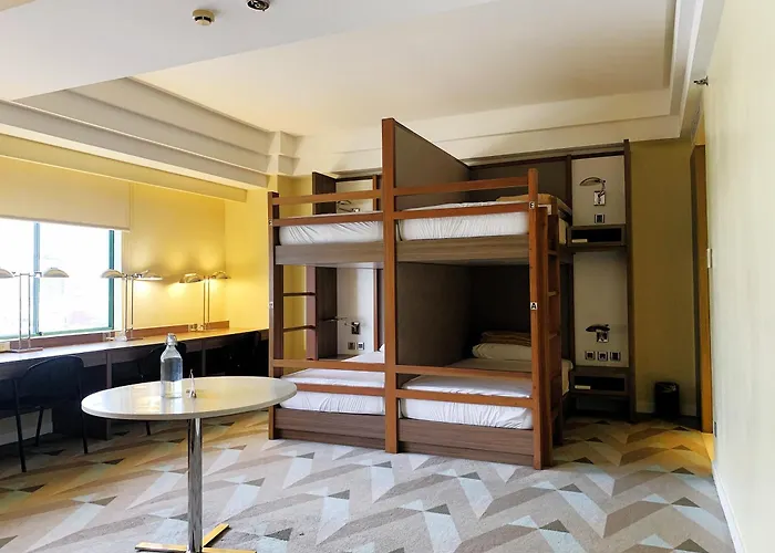 Benilde Maison De La Salle Hotel 4*