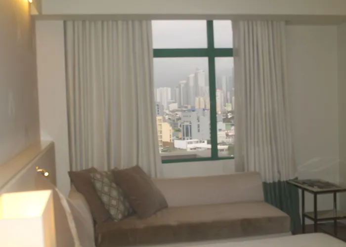 Benilde Maison De La Salle Hotel
